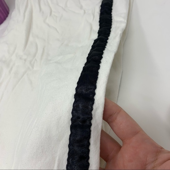 Bebe White Pants with Stripe Down the Side - Picture 4 of 9